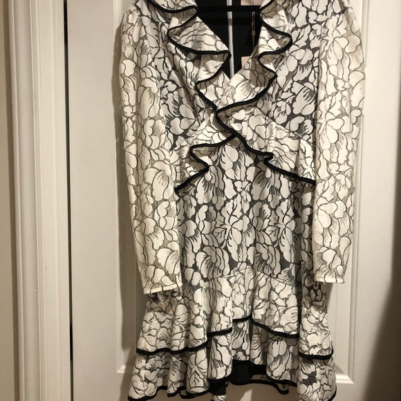 Keepsake The Label Encore Dress - Picture 4 of 10